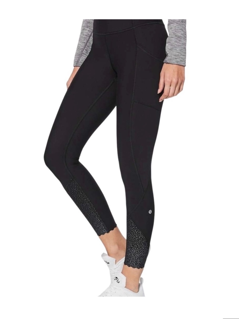 Lululemon PREMIUM RARE Tight Stuff Leggings Women's Size 8 Black and Silver